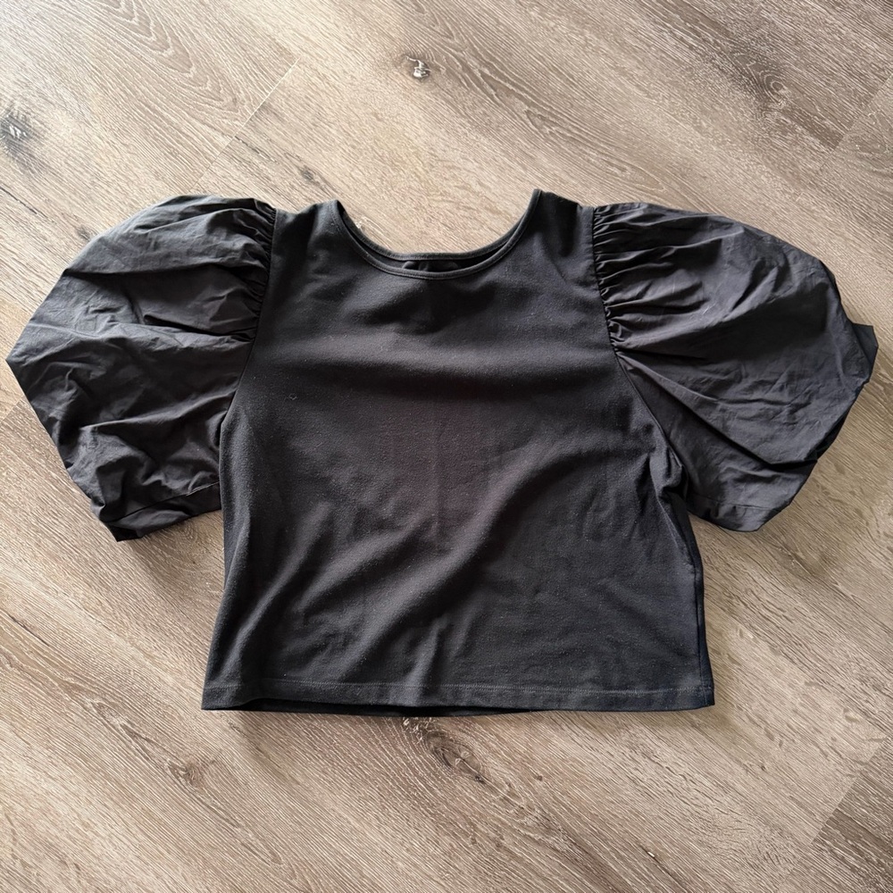 A New Day puff sleeves size M